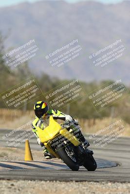 media/Dec-01-2025-Moto Forza (Mon) [[2daa91e15f]]/2-Intermediate Group/Session 3 (Turn 3)/